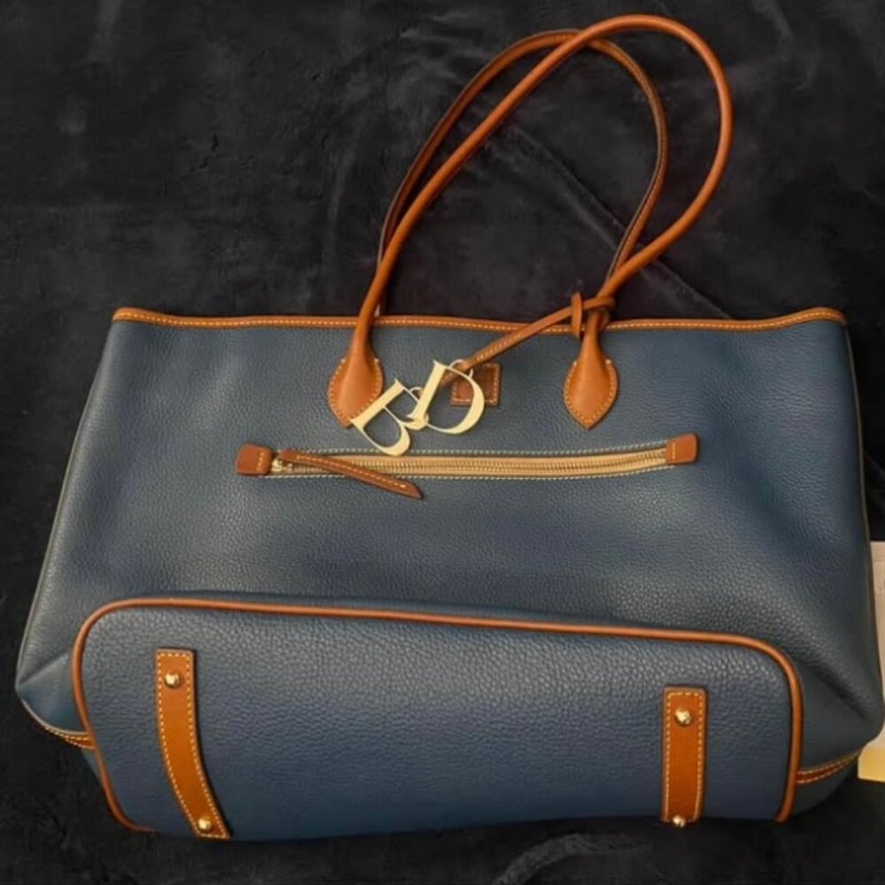 Dooney and Bourke bag